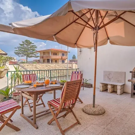 Agamennone- 20 Meter Vom Entfernt Mit Einer Moeblierten Terrasse- By Interhome