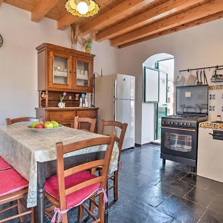 Agamennone- 20 Meter Vom Entfernt Mit Einer Moeblierten Terrasse- By Interhome 公寓 *
